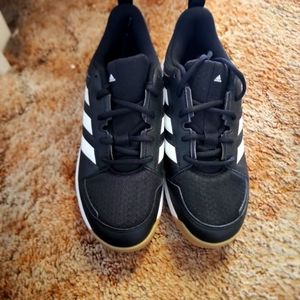 Womens Adidas Size 7 Black and White